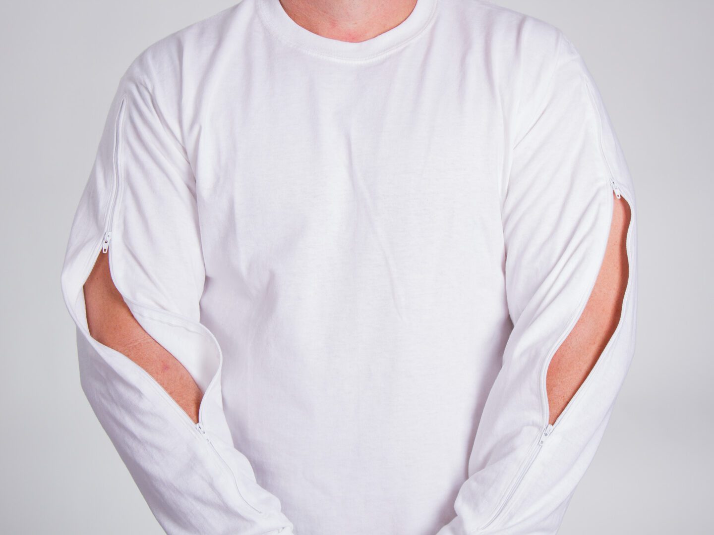 Gildan Ultra Cotton Long Sleeve T-Shirt - 2400 - White - L by Clothing Shop Online
